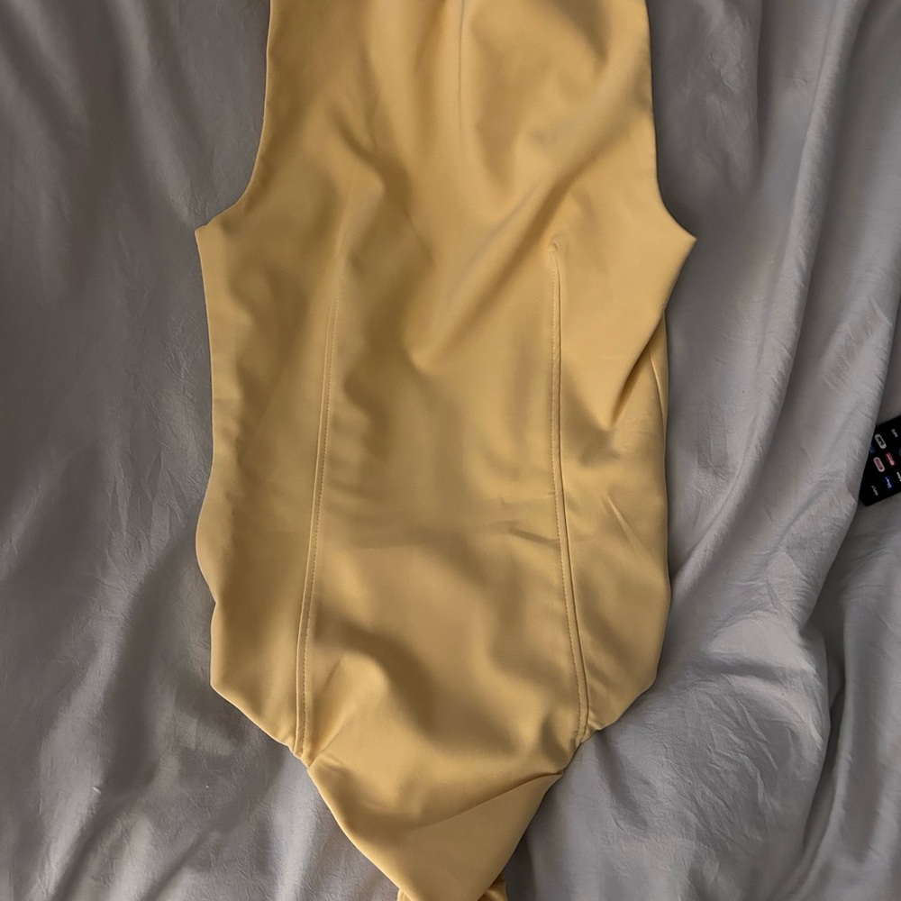 Zara Yellow Bodysuit - Picture 2 of 2